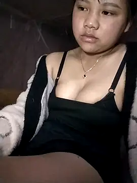 Smay69  online show from November 12, 2025, 5:55 am