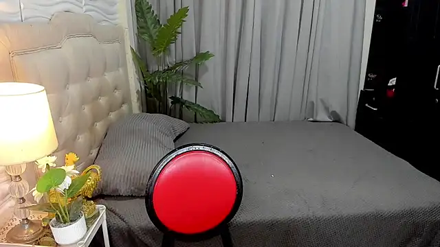 Snapshot of UnforgetableAsianCock chatting on February 17, 2026, 10:40 pm UnforgetableAsianCock online show from February 17, 2026, 10:40 pm