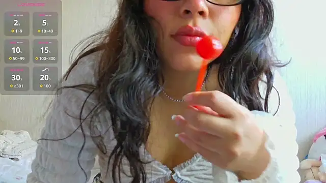 nataliesodaaa online show from November 1, 2025, 10:36 pm