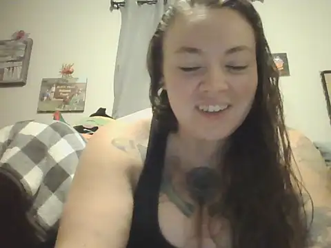 BartenderSteph online show from October 27, 2025, 8:48 am