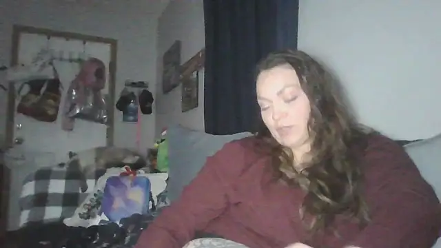 BartenderSteph online show from November 18, 2025, 7:44 am