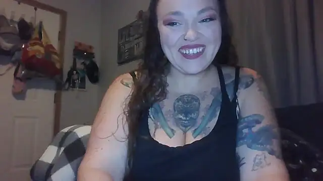 BartenderSteph online show from November 2, 2025, 6:29 am