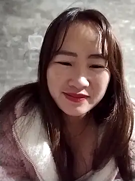 Snapshot of emini-xx chatting on December 21, 2025, 11:38 pm emini-xx online show from December 21, 2025, 11:38 pm