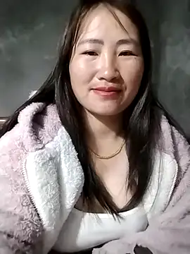 Snapshot of emini-xx chatting on February 10, 2026, 1:37 am emini-xx online show from February 10, 2026, 1:37 am