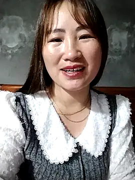 Snapshot of emini-xx chatting on February 22, 2026, 1:52 am emini-xx online show from February 22, 2026, 1:52 am