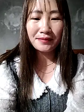 Snapshot of emini-xx chatting on February 20, 2026, 7:32 am emini-xx online show from February 20, 2026, 7:32 am