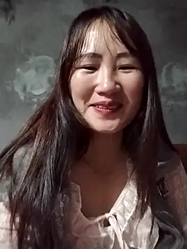 emini-xx online show from December 1, 2025, 12:11 am