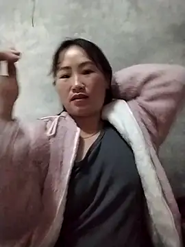 emini-xx online show from November 18, 2025, 11:26 pm