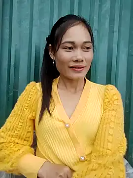 Snapshot of doggy-00 chatting on November 4, 2025, 1:31 am doggy-00 online show from November 4, 2025, 1:31 am