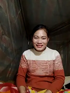 Snapshot of doggy-00 chatting on November 14, 2025, 1:42 am doggy-00 online show from November 14, 2025, 1:42 am