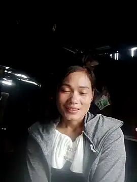 Snapshot of doggy-00 chatting on November 3, 2025, 2:50 am doggy-00 online show from November 3, 2025, 2:50 am