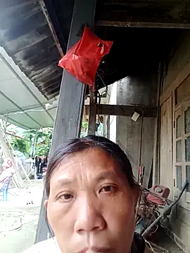 bella-la online show from November 20, 2025, 6:47 am