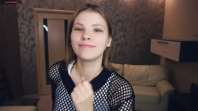 YoshieGradney online show from November 23, 2025, 4:22 am