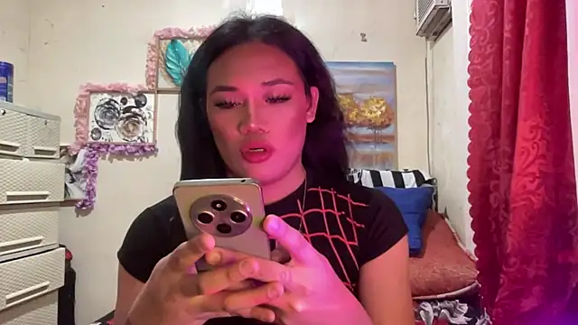 untouchable mia online show from November 29, 2025, 1:55 pm