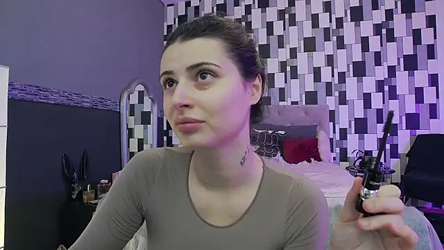 venusinylons online show from November 9, 2025, 10:30 am