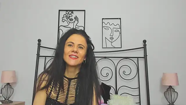 brianaflynt online show from November 3, 2025, 9:07 pm