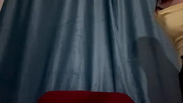 HOTBellakle online show from November 22, 2025, 3:22 pm