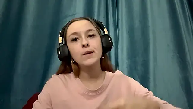 HOTBellakle online show from November 14, 2025, 3:15 pm