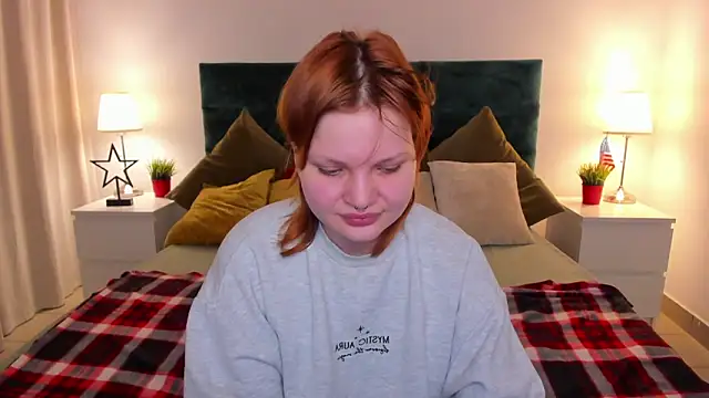 babyyullii online show from March 3, 2026, 6:09 am