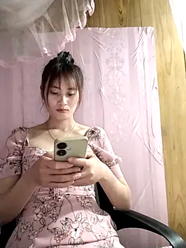 Em xinh01 online show from April 11, 2026, 7:45 am