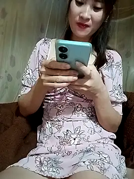 Em xinh01 online show from November 17, 2025, 3:38 pm