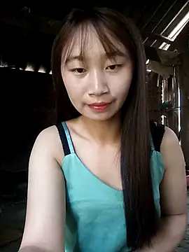 Snapshot of Linh_sexy98 chatting on March 1, 2026, 5:51 am Linh sexy98 online show from March 1, 2026, 5:51 am