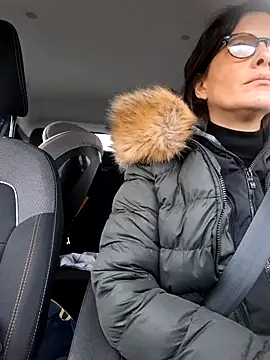 Piediniecollant online show from January 15, 2026, 11:02 am