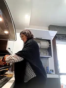 Piediniecollant online show from February 9, 2026, 11:19 am