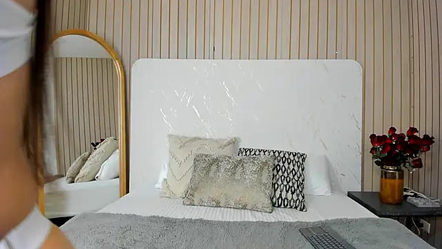 AmberrMoore  online show from November 28, 2025, 1:11 pm