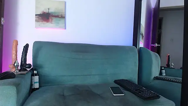 Snapshot of evelinmartinez chatting on February 22, 2026, 7:37 pm evelinmartinez online show from February 22, 2026, 7:37 pm