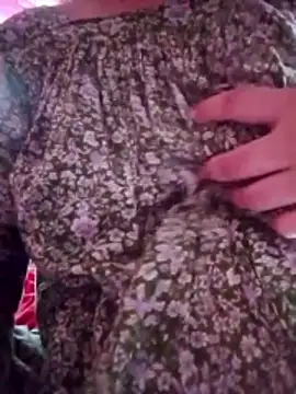 Liza0103 online show from April 27, 2026, 9:18 am