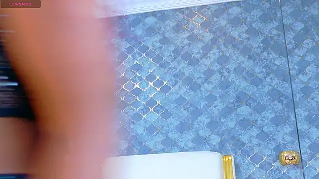 LilithMiller  online show from April 12, 2026, 3:32 am