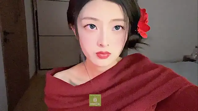 ronronner233 online show from November 18, 2025, 12:19 pm