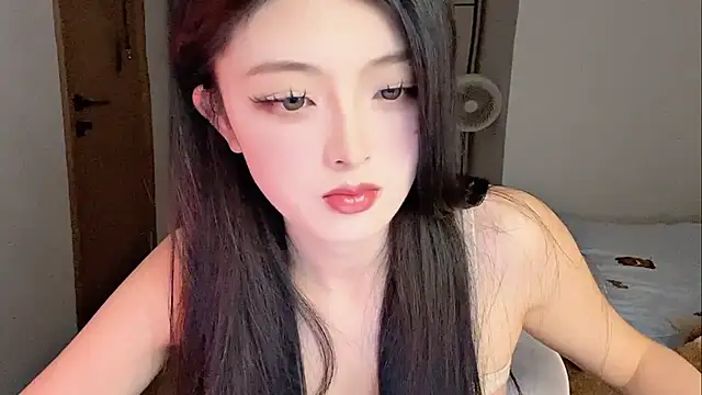 ronronner233 online show from November 17, 2025, 12:20 pm