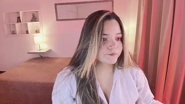 elli snow1 online show from January 7, 2026, 3:11 am