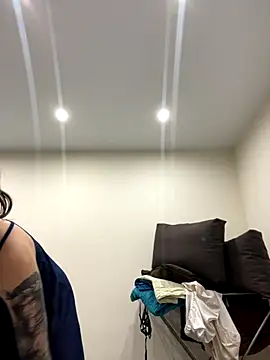 KissMeSashaPlz online show from November 19, 2025, 11:16 pm