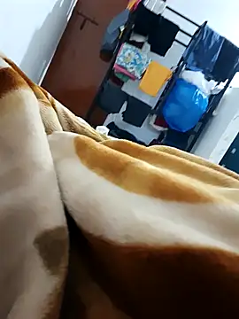 Laal Parilove online show from January 16, 2026, 7:18 pm