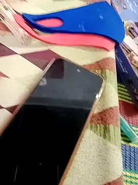 Laal Parilove online show from November 29, 2025, 9:59 pm