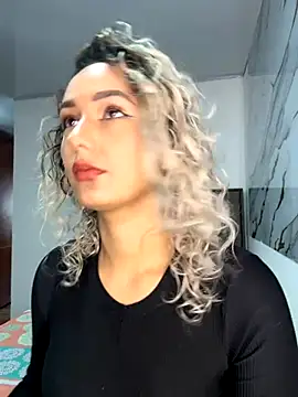 Snapshot of 99_natalia chatting on December 3, 2025, 7:35 pm 99 natalia online show from December 3, 2025, 7:35 pm