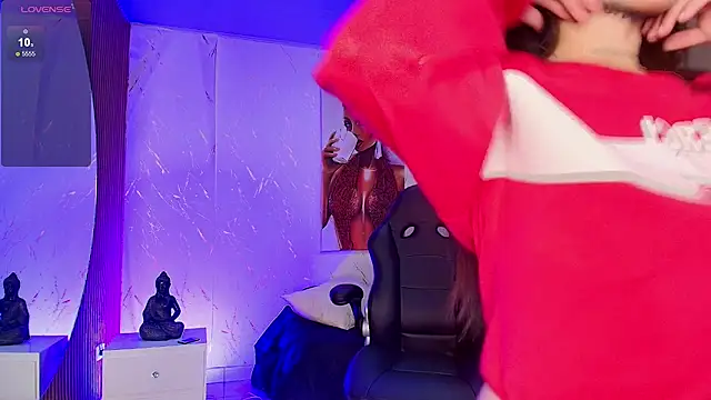 Vivian LoveEup online show from November 20, 2025, 1:23 pm