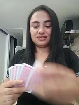 solandrea online show from November 2, 2025, 9:20 pm