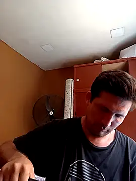 calitox1995 online show from February 21, 2026, 4:42 pm