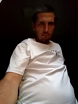 calitox1995 online show from April 6, 2026, 8:21 pm