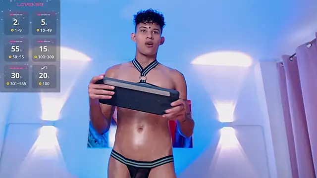 KamiSuarez online show from April 9, 2026, 6:47 pm