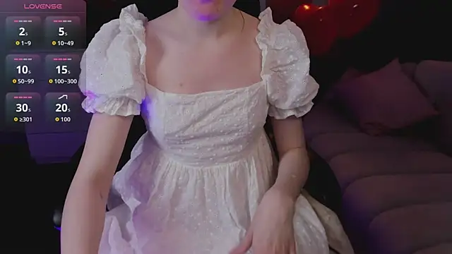 R I N A online show from March 13, 2026, 1:10 am