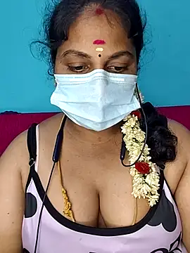 deepikasree143 online show from November 14, 2025, 5:11 am