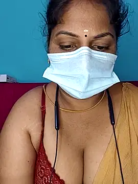 deepikasree143 online show from December 1, 2025, 4:57 am