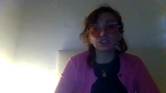 Snapshot of loveryvicky chatting on February 21, 2026, 2:41 pm loveryvicky online show from February 21, 2026, 2:41 pm