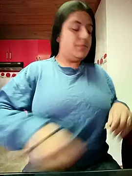 Naaoomii1 online show from November 8, 2025, 11:36 am