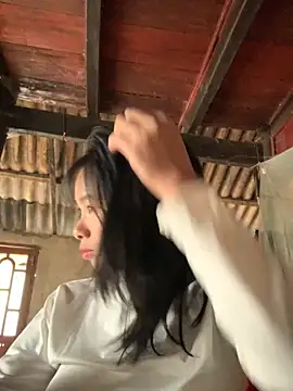 huttonmay358 online show from November 27, 2025, 1:06 am